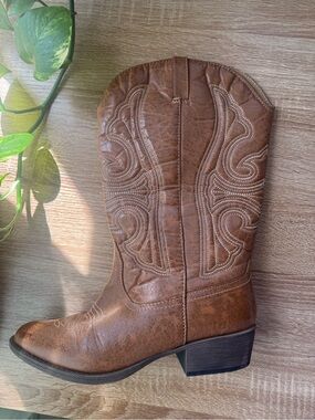 Cowboy Boot wide width and calf